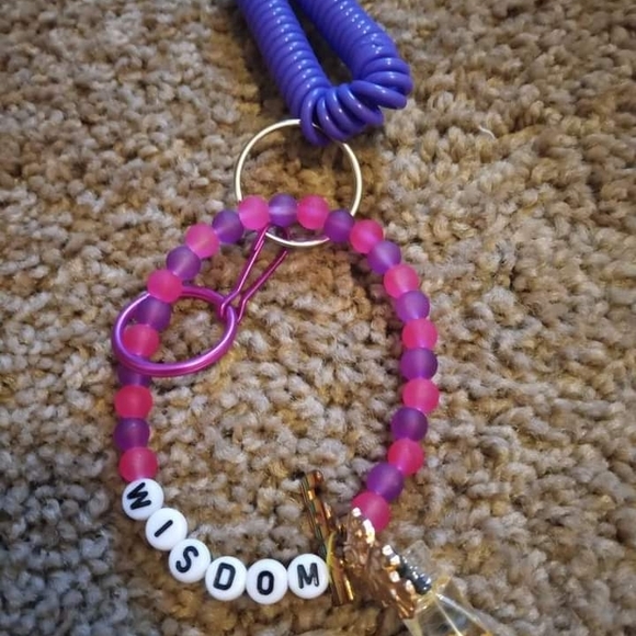 Handmade Red and Orange Beaded Keychain - Picture 7 of 9